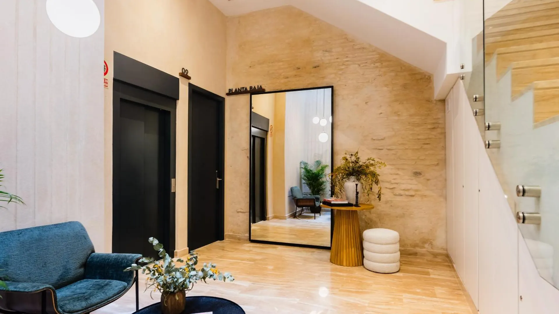 Apartment Luxurious Duplex 1Bd 1Bth Over Casa Pilatos Seville